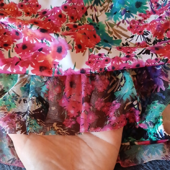Kenneth Cole Reaction Multicolor Floral Bikini (Top-M, Bottom-L) - Picture 5 of 5